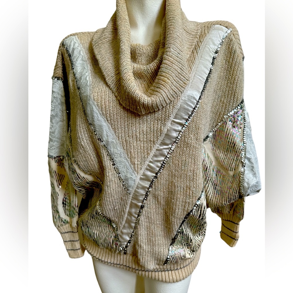 VTG Bonnie Boerer Cowl Top